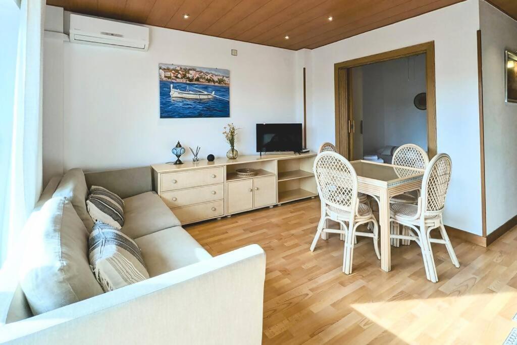 Apartamento Piscina En Platja Daro By Host&Joy Platja d'Aro Esterno foto